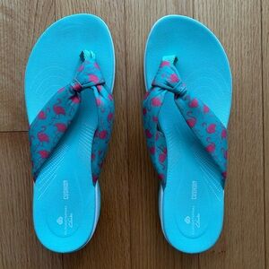 Cloudsteppers by Clarks Teal and Pink Flamingo Sandals